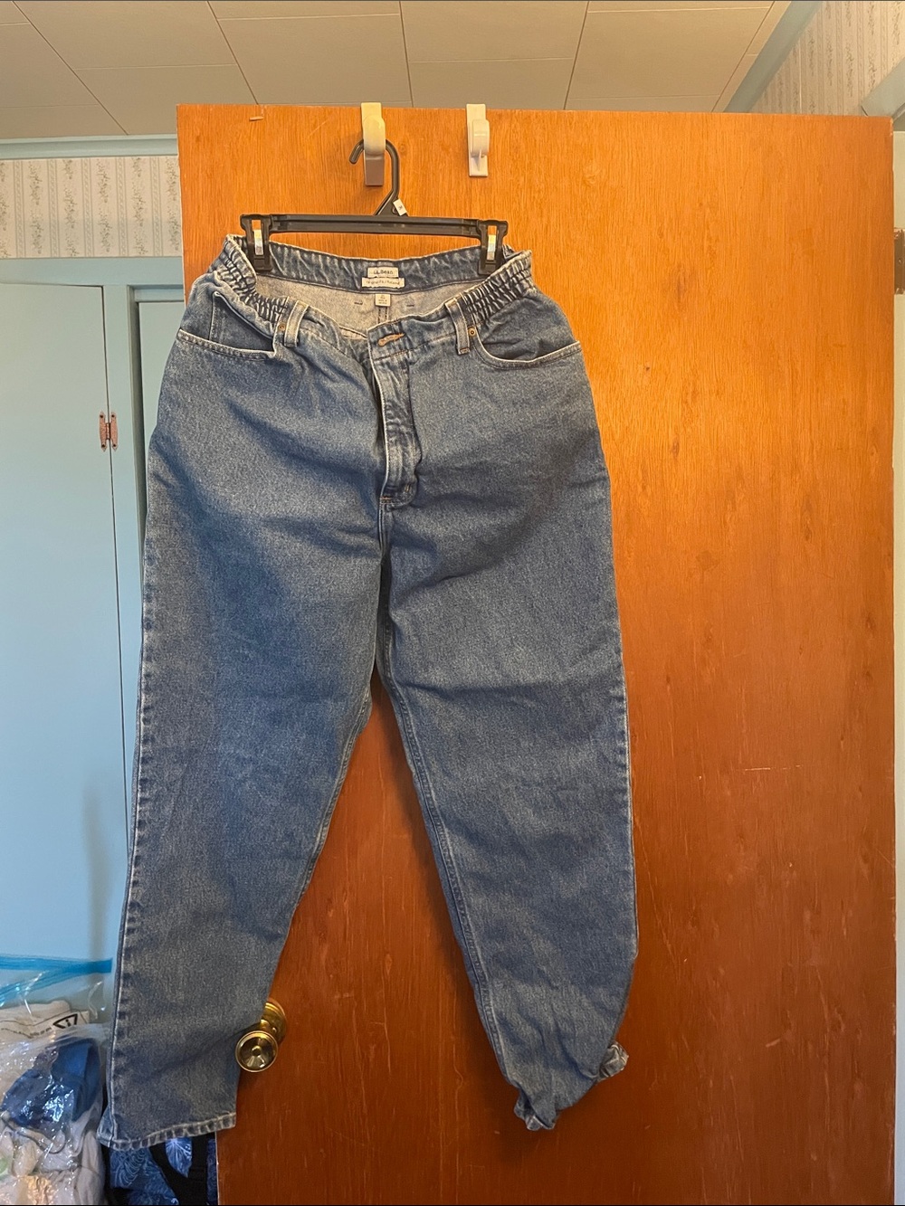 L.L. Bean Women's Straight Leg Jeans in Medium Blue Denim